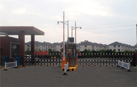 德亚的校园行车管理系统