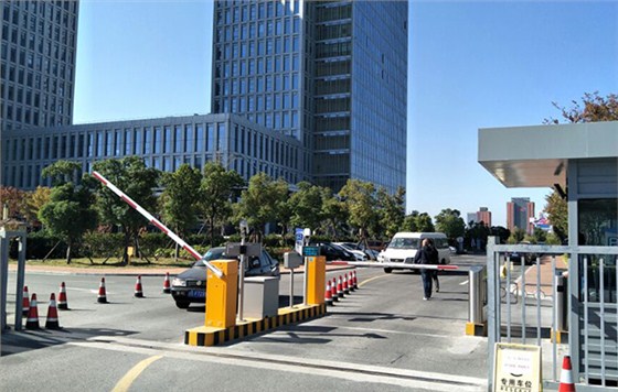 德亚无人值守停车系统