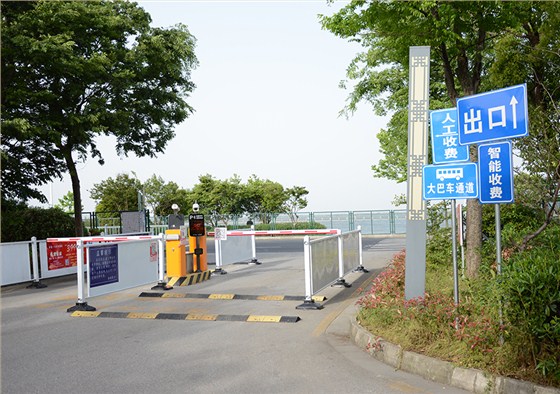 德亚重元寺停车场管理系统