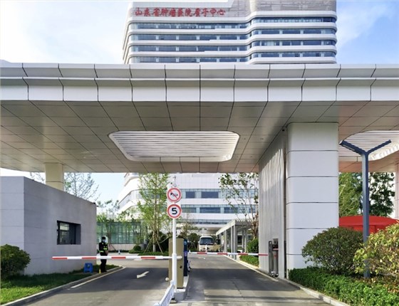 德亚山东医院智慧停车门禁案例