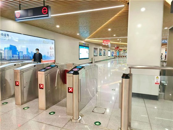 德亚人脸识别闸机