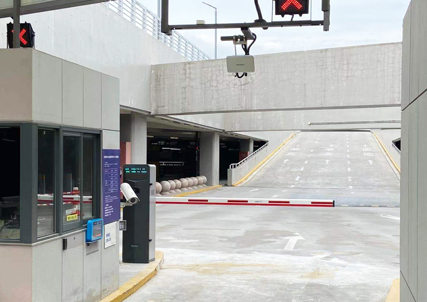 德亚虹桥机场道闸